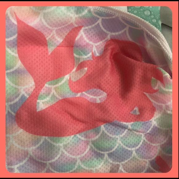 LA PLAGE BY ESPALMA COOLING TOWEL - Picture 3 of 6